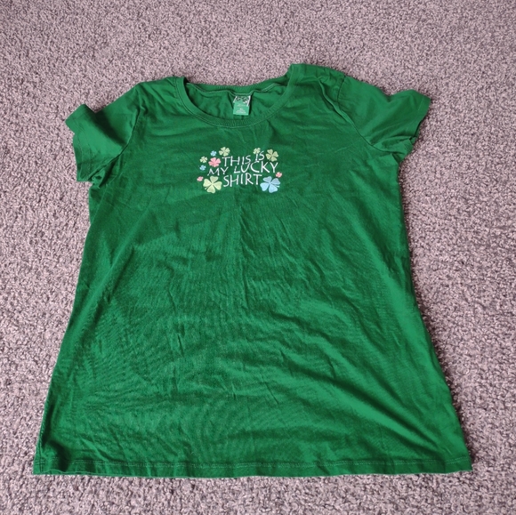 Green Lucky T-Shirt - Picture 12 of 13
